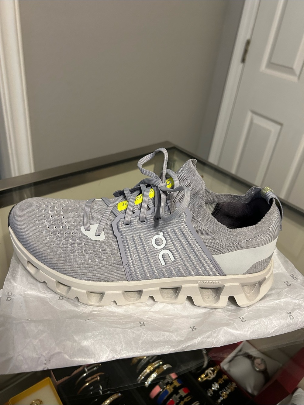 Authentic women On cloud swift running Sneakers  lilac color brand new